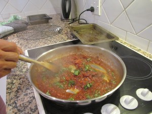 The sauce cooking