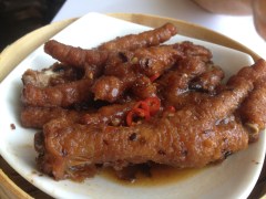 Steamed chicken feet